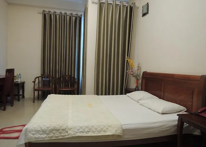 Hop Hung Hotel 2*