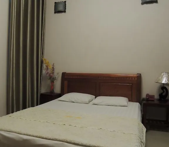 Hop Hung Hotel Hạ Long