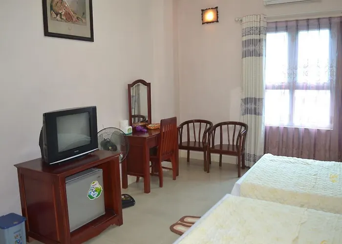 Hop Hung Hotel Hạ Long